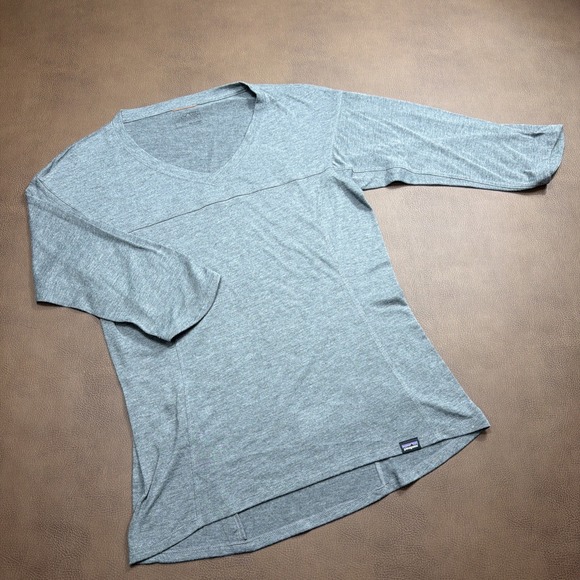 Patagonia Tops - Patagonia Small 3/4 Sleeve Top Gray Women's Outdoors Hiking Casual Everyday